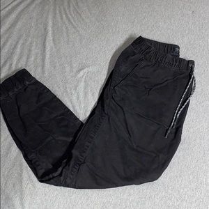Men’s American eagle khaki joggers